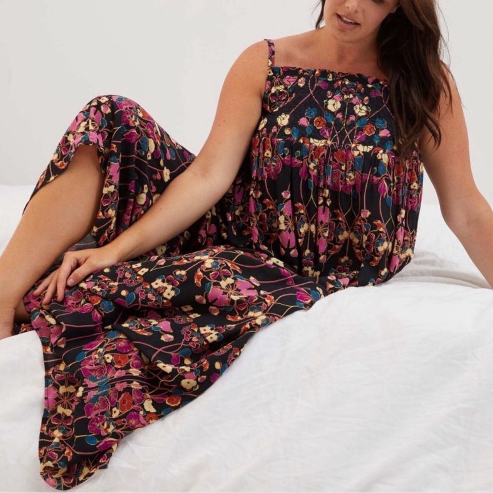 Anthropologie Black Floral Dress Quilted Top Size Large Side Pockets